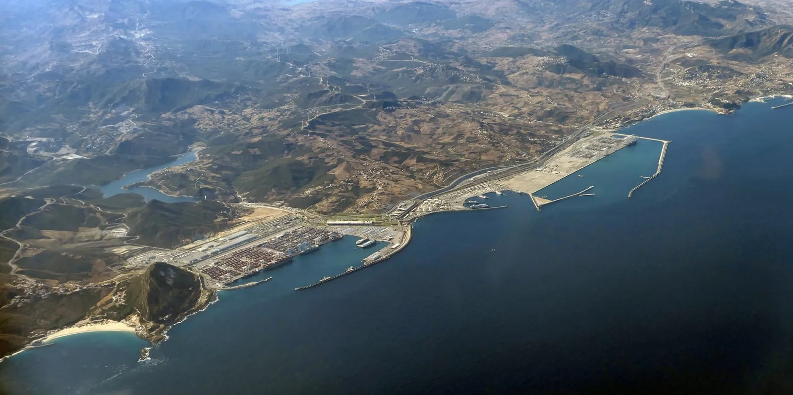 Port Tanger Med, à 45 km de Tanger